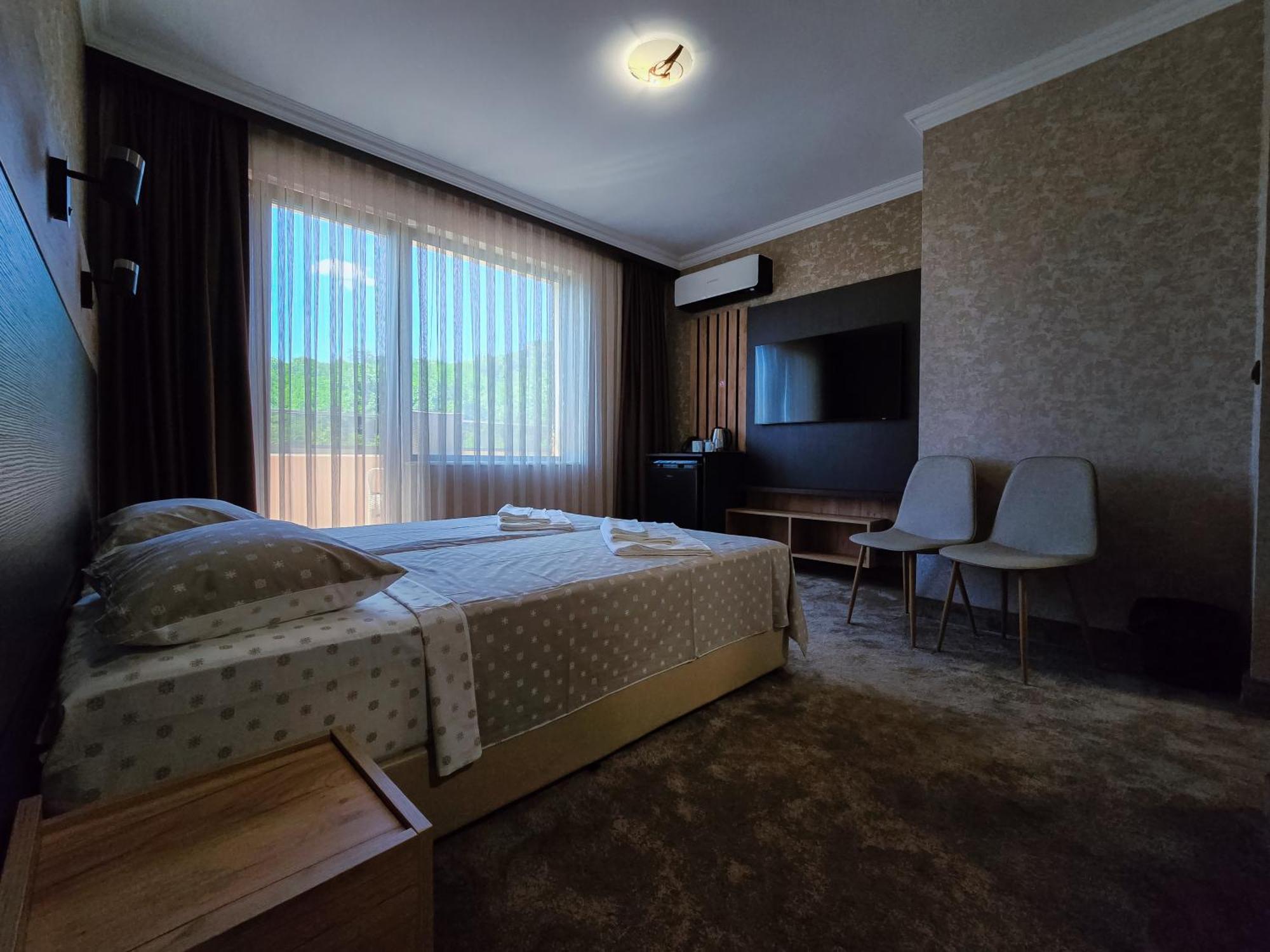 Комплекс Бабенец Hotel Gorna Oryakhovitsa Ngoại thất bức ảnh