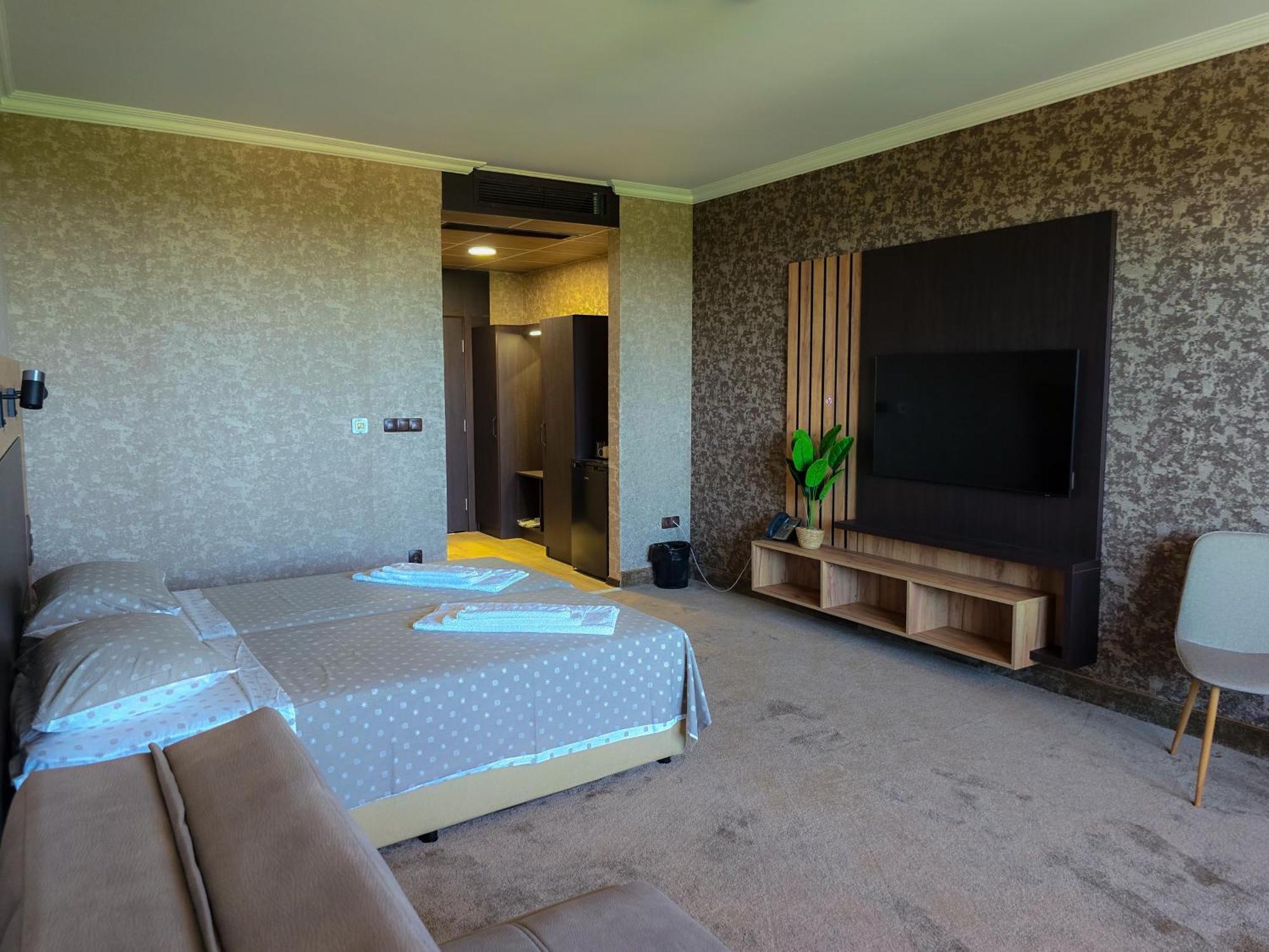 Комплекс Бабенец Hotel Gorna Oryakhovitsa Ngoại thất bức ảnh